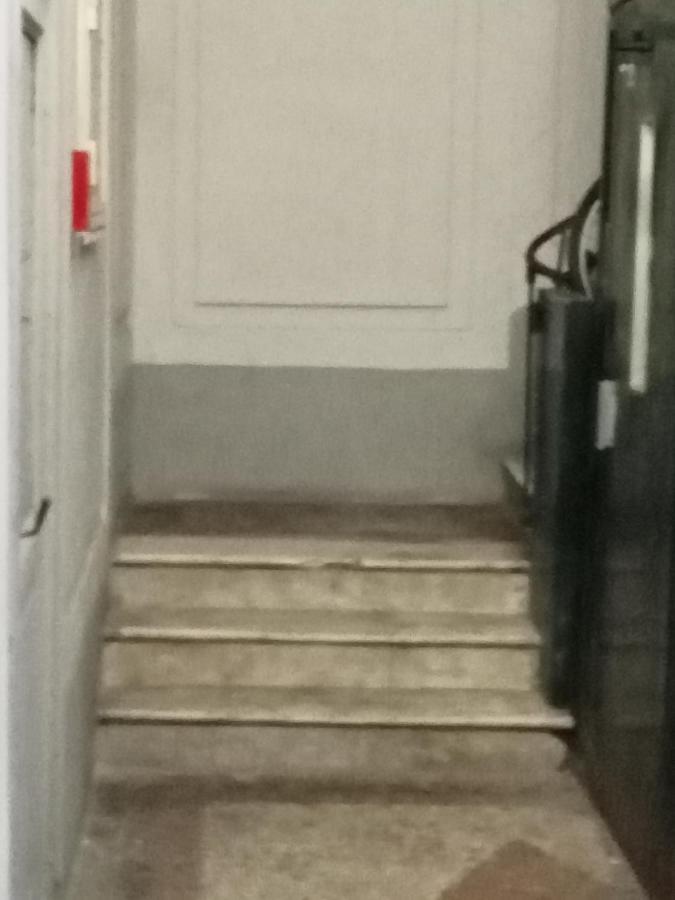 נאפולי Dama Hostelbb מראה חיצוני תמונה