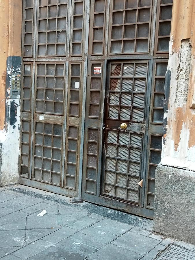 נאפולי Dama Hostelbb מראה חיצוני תמונה