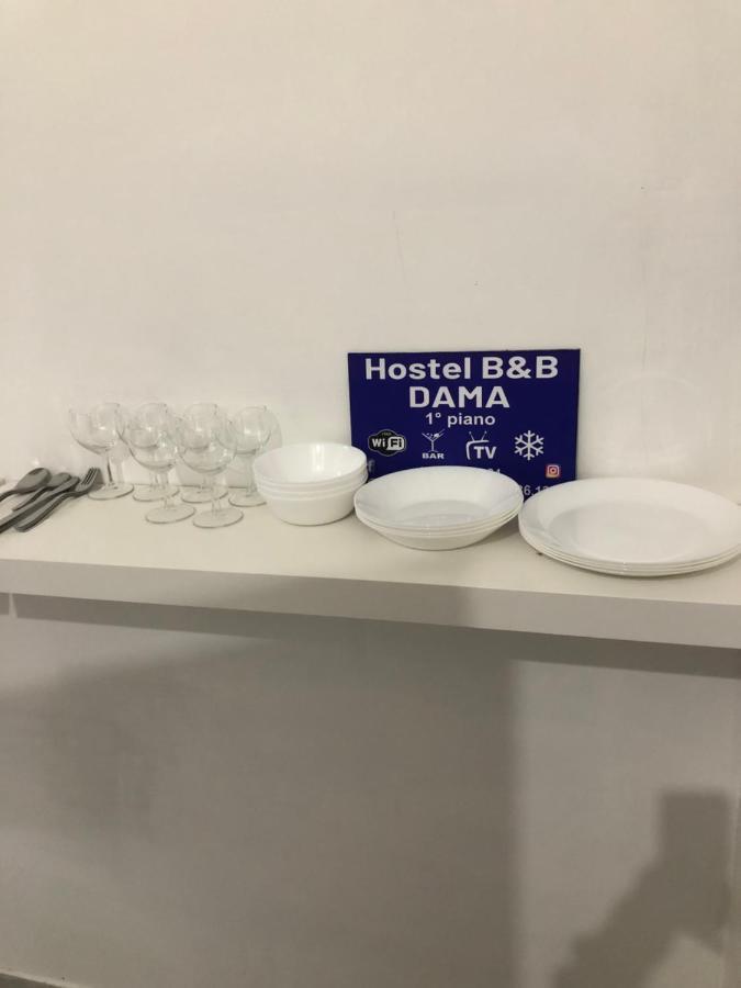 נאפולי Dama Hostelbb מראה חיצוני תמונה