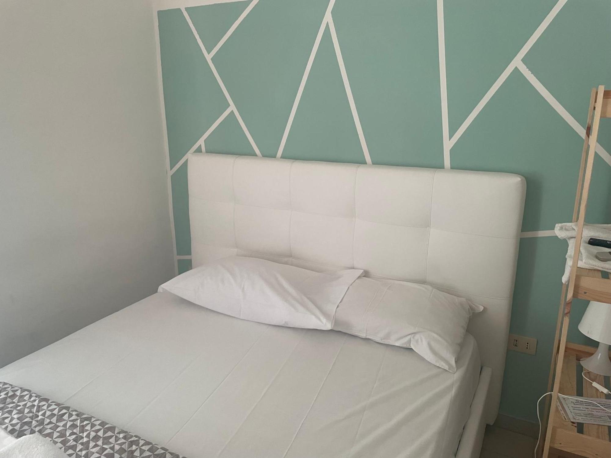 נאפולי Dama Hostelbb מראה חיצוני תמונה